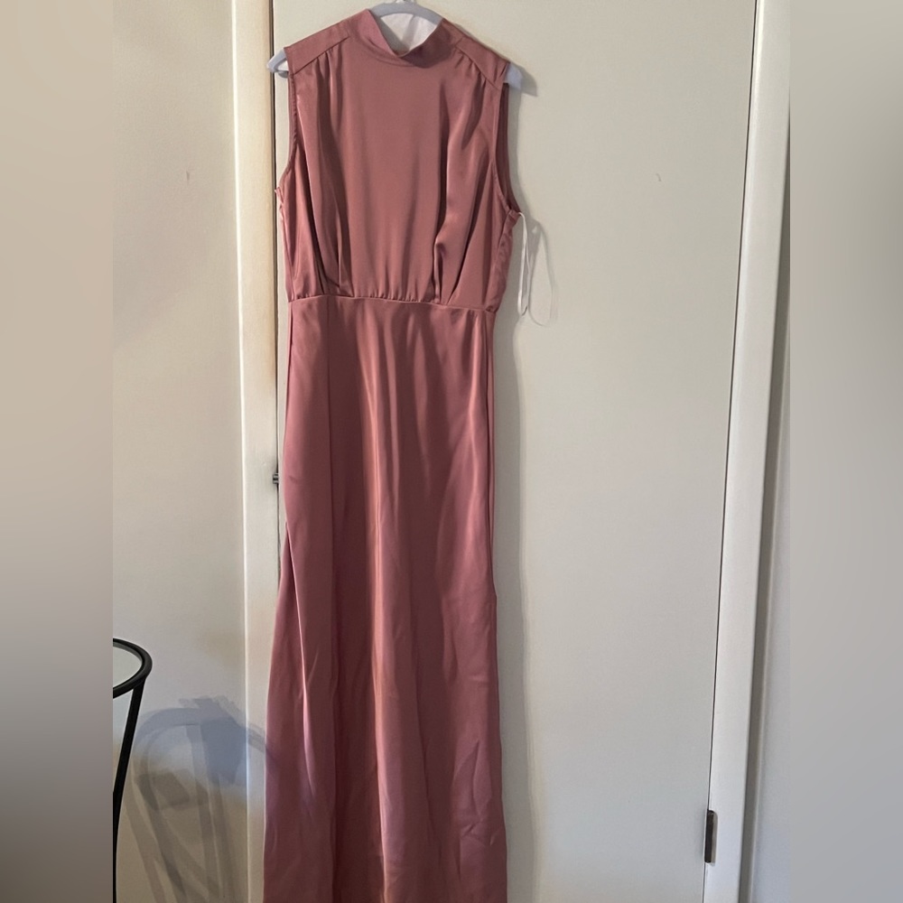 Lulu’s rose gown